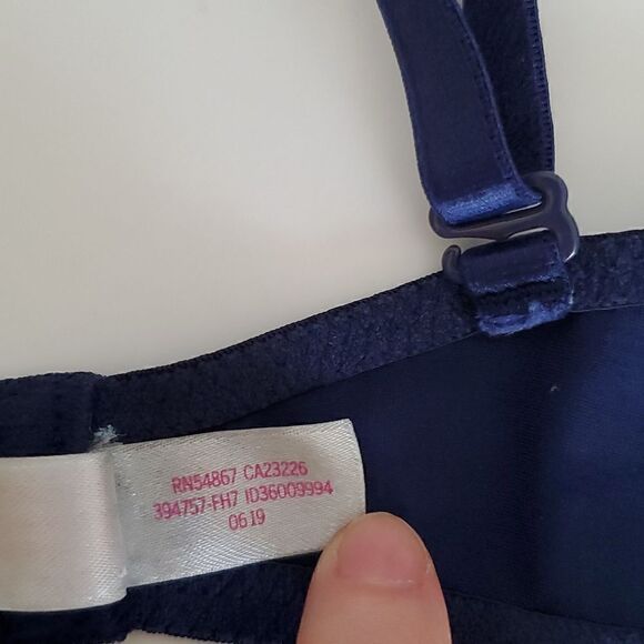 PINK Victoria's Secret Wear Everywhere Lightly Lined T-Shirt Bra Blue Size 32D - Picture 11 of 12